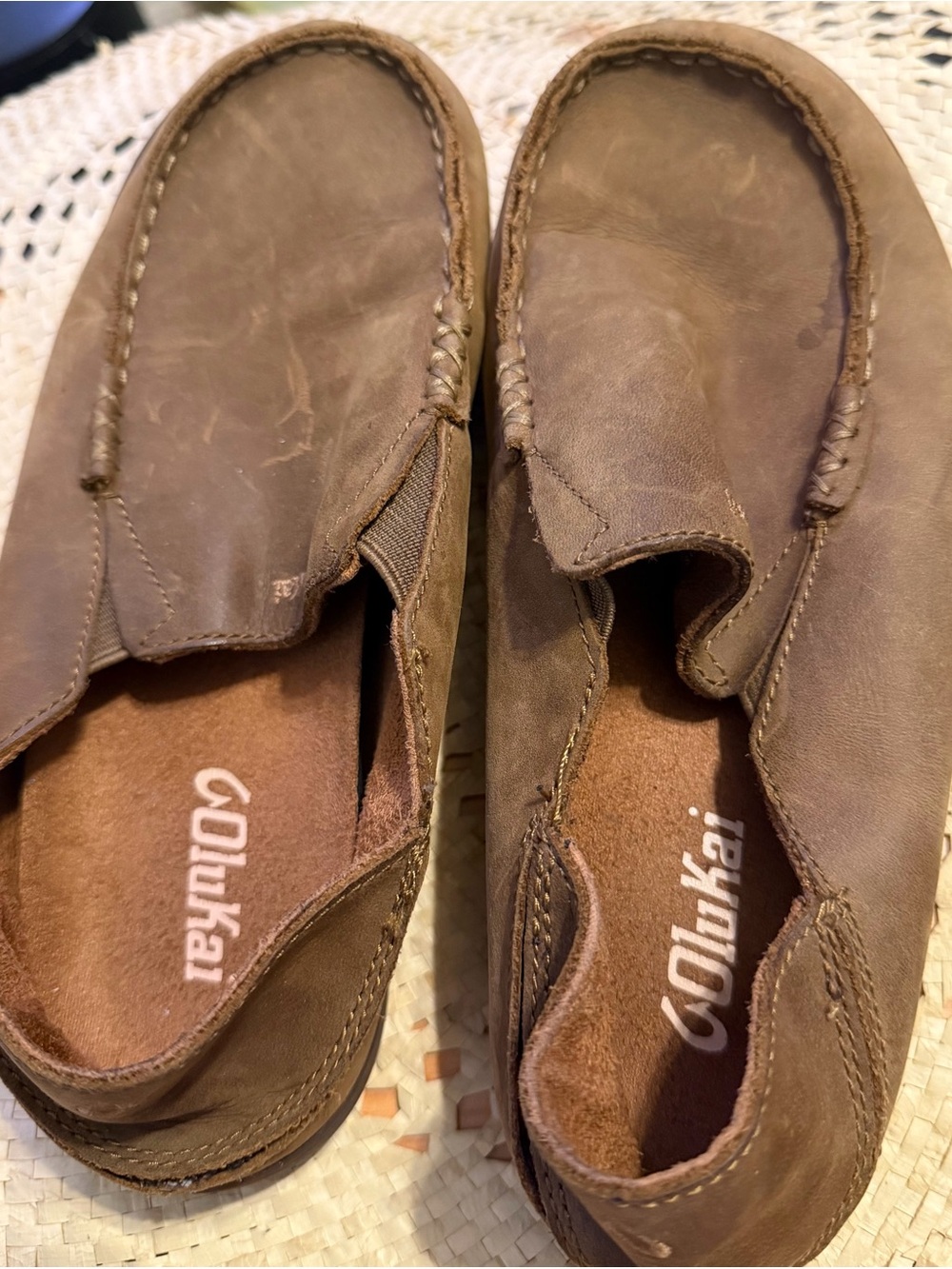 Olukai Brown Slip-On Size B4 Leather Casual Loafers
